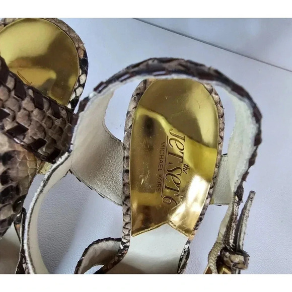 Michael Kors JET SET 6 Odessa 7.5 M Leather Snake Print Buckle HEELS Sandals - Picture 5 of 9